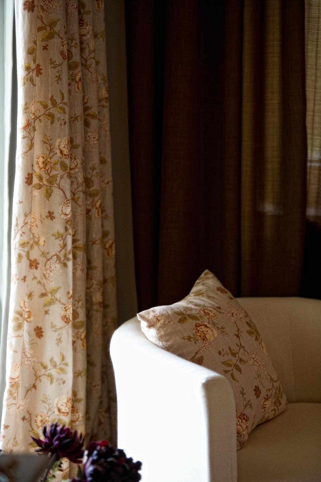 Mir Boutique Hotel Yanya Oda fotoğraf